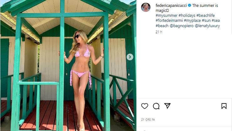 Federica Panicucci bikini fisico