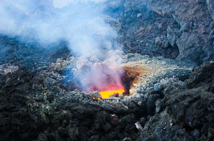 Etna in movimento: scopri gli anelli di fumo