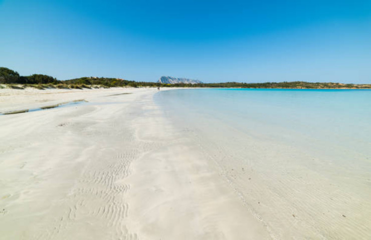 Spiaggia di Berchida in Sardegna, al terzo posto delle spiagge italiane più cercate su Google