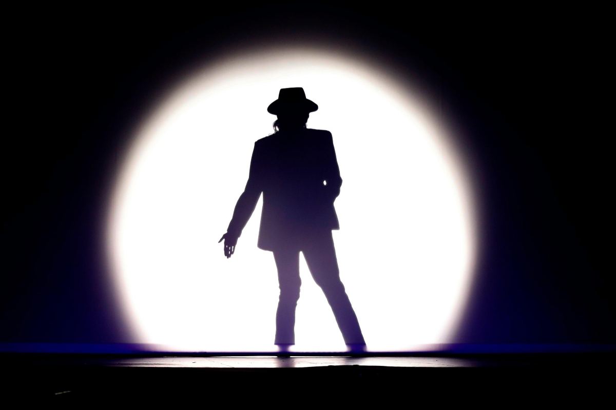 A quanto è stato venduto il cappello del moonwalk di Michael Jackson