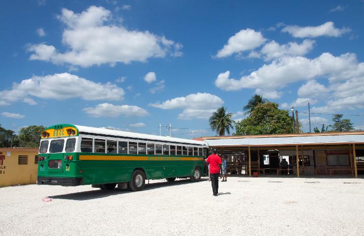 Come funziona la rete di trasporti in Belize?