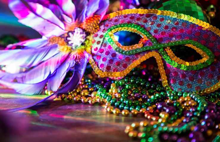 Maschera colorata di Carnevale 