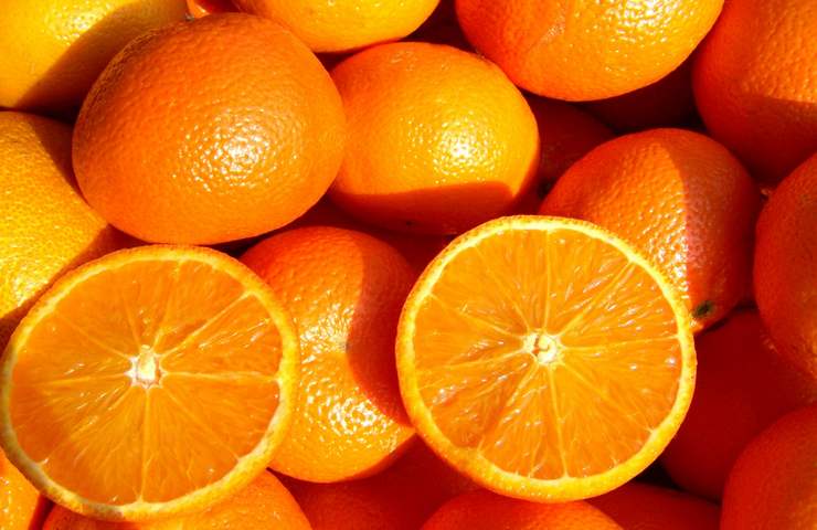 arance sbucciate