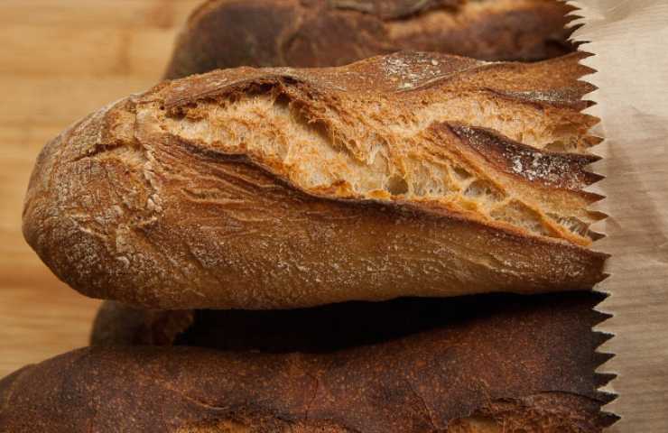 Mangiare il pane congelato fa male?