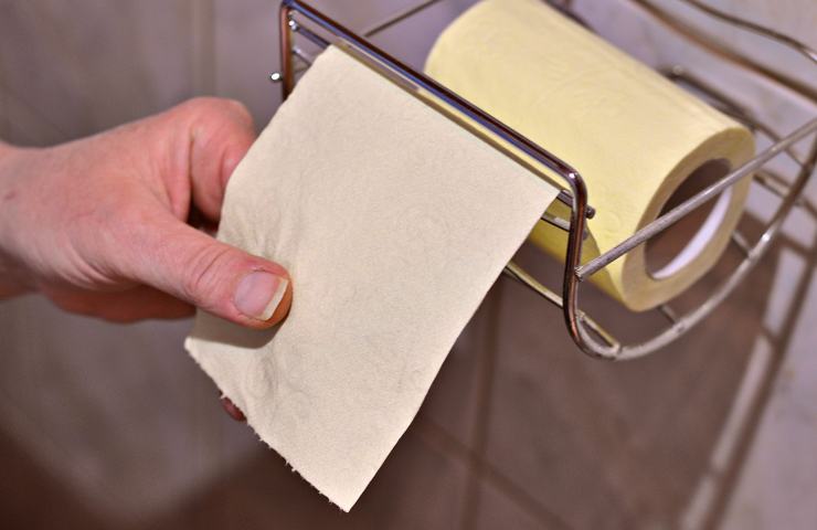 Come usare la carta igienica